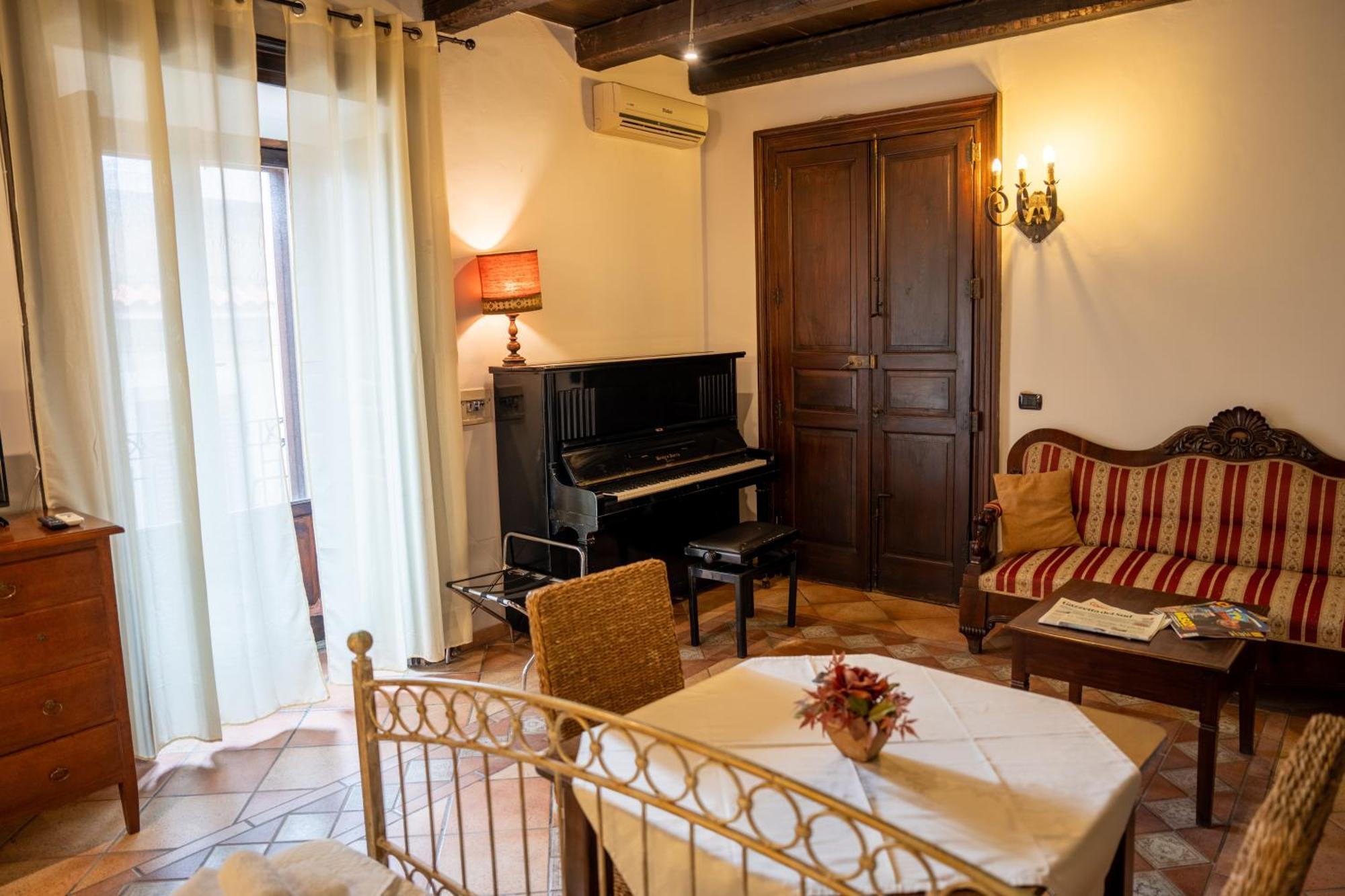 Residenza L'Antico Borgo Hotel Filadelfia Eksteriør bilde
